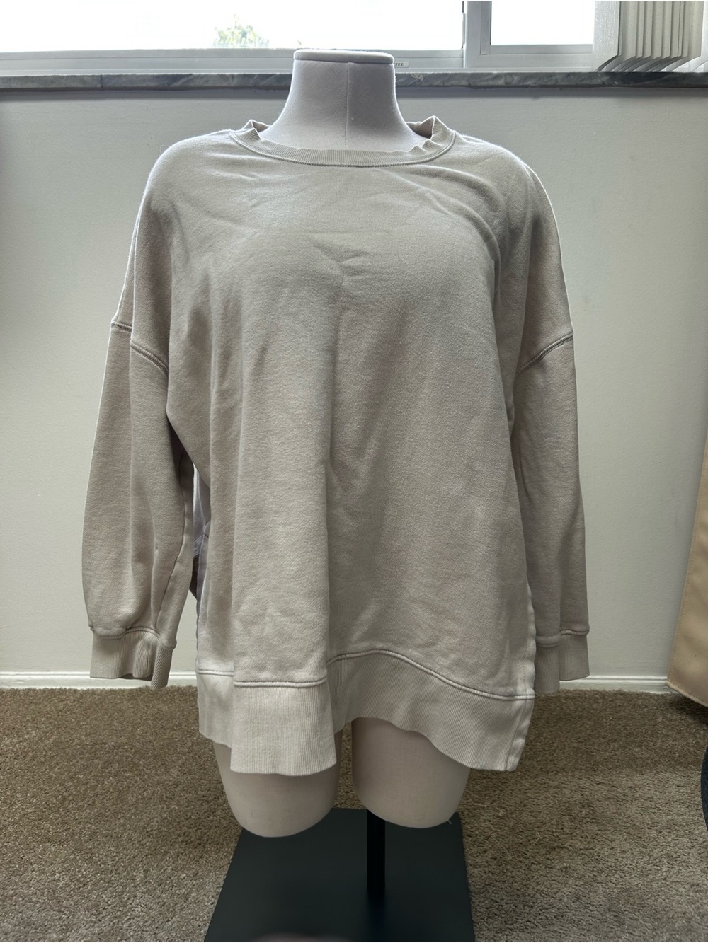 Old Navy Light Cream Crewneck Sweatshirt